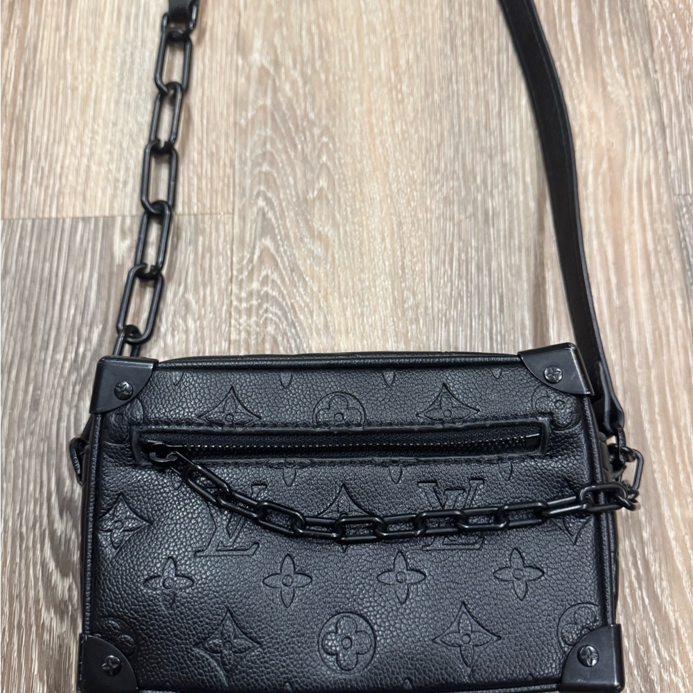 Louis Vuitton x Virgil Abloh Cross Body Bag - Picture 2 of 9